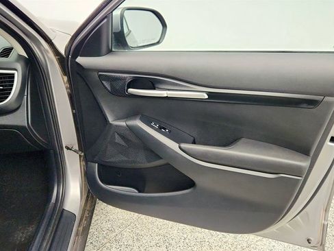 Used 2021 Kia Seltos LX image 24