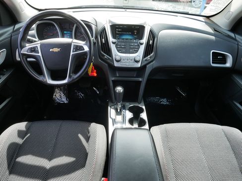 Used 2017 Chevrolet Equinox LT w/ Convenience Package image 10