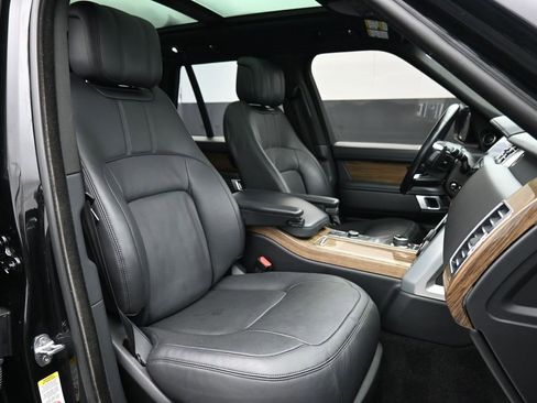 Used 2018 Land Rover Range Rover Supercharged image 28