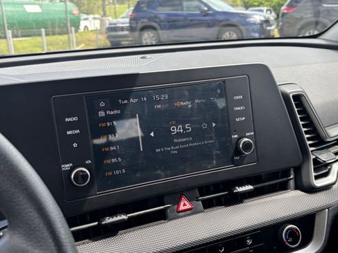 Used 2025 Kia Sportage LX image 20