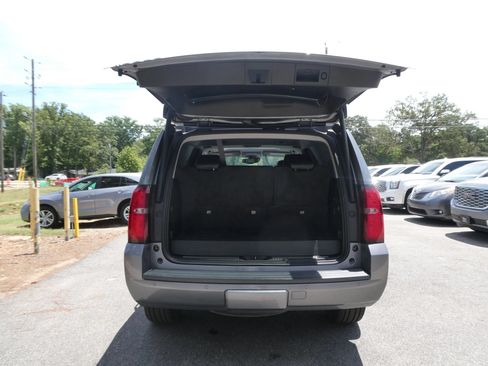 Used 2018 Chevrolet Tahoe LT w/ Luxury Package RWD image 7