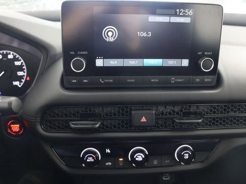 Certified 2025 Honda HR-V LX image 14