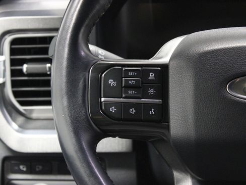 Used 2024 Ford F350 Platinum w/ FX4 Off-Road Package AWD/4WD image 25