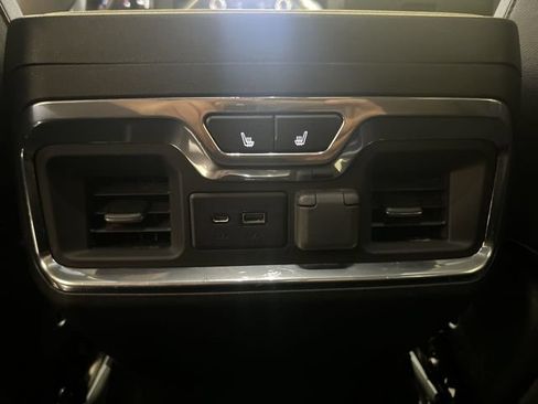 Certified 2022 GMC Sierra 2500 AT4 w/ AT4 Premium Plus Package AWD/4WD image 21
