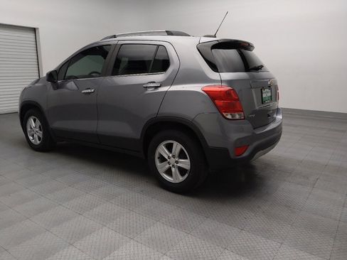 Used 2020 Chevrolet Trax LT w/ Driver Confidence Package image 5