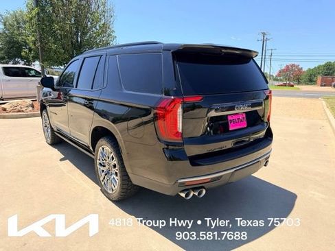 Used 2023 GMC Yukon Denali Ultimate AWD/4WD image 10