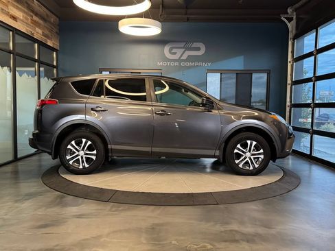 Used 2018 Toyota RAV4 LE w/ Carpet Mat Package FWD image 2
