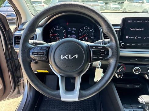 Used 2023 Kia Rio S FWD image 17