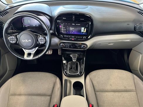 Used 2023 Kia Soul EX FWD image 12