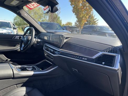 Used 2024 BMW X5 sDrive40i image 32