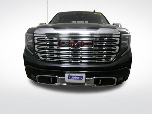 Used 2024 GMC Sierra 1500 Denali w/ Denali Reserve Package AWD/4WD image 10