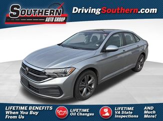 Used 2024 Volkswagen Jetta SE video 1