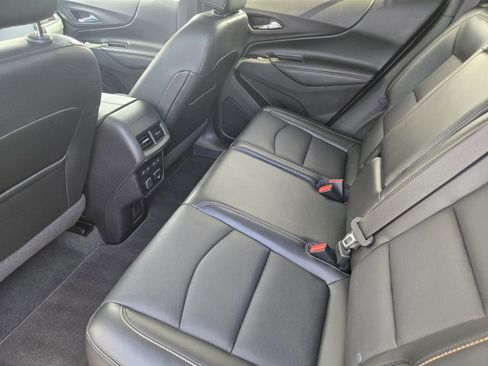 Used 2018 Chevrolet Equinox Premier image 17