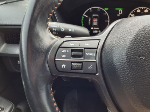 Used 2025 Honda CR-V Sport image 17