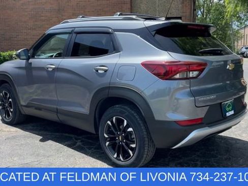 Used 2022 Chevrolet TrailBlazer LT w/ Convenience Package FWD image 6