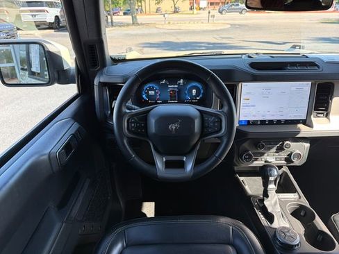 Certified 2025 Ford Bronco Outer Banks AWD/4WD image 15