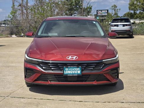 New 2026 Hyundai Elantra Limited FWD image 2