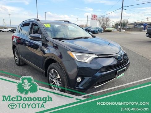 Used 2018 Toyota RAV4 XLE w/ Convenience Package image 3