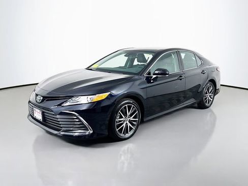 Used 2024 Toyota Camry XLE w/ Cold Weather Package image 2