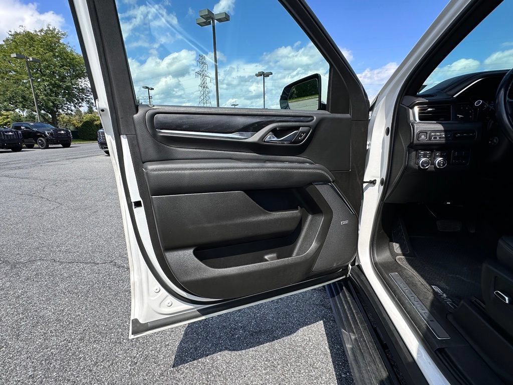 Certified 2021 GMC Yukon XL Denali w/ Denali Ultimate Package AWD/4WD image 24