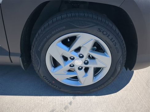 New 2026 Hyundai Kona SE image 9