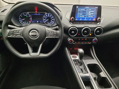 Used 2024 Nissan Sentra SV FWD image 22