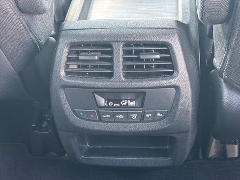 Used 2022 Honda Pilot Sport image 14