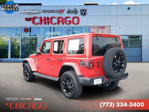 Certified 2025 Jeep Wrangler Unlimited Sahara AWD/4WD image 3