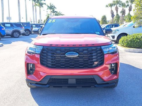 Certified 2025 Ford Explorer ST image 2