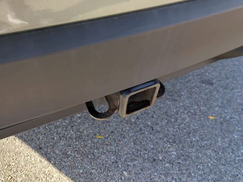 Used 2020 Ford Explorer XLT w/ Class III Trailer Tow Package image 34