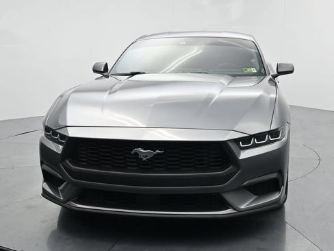 Used 2024 Ford Mustang Coupe RWD image 3