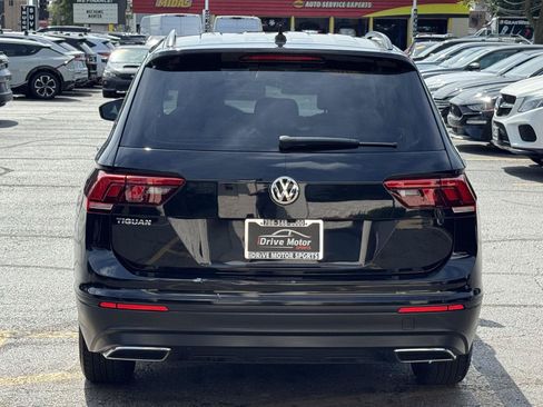 Used 2021 Volkswagen Tiguan S FWD image 6