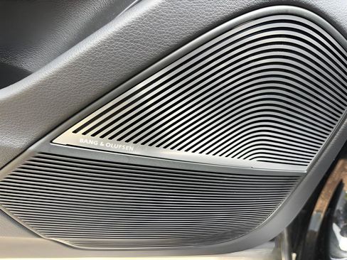 Certified 2025 Audi RS Q8 performance image 58