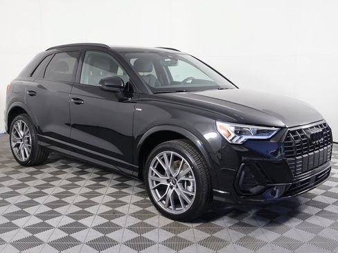 Used 2025 Audi Q3 2.0T Premium Plus w/ Premium Plus Package AWD/4WD image 3