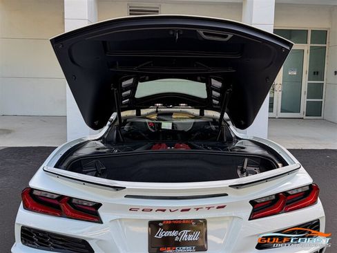 Used 2025 Chevrolet Corvette Z06 RWD image 39