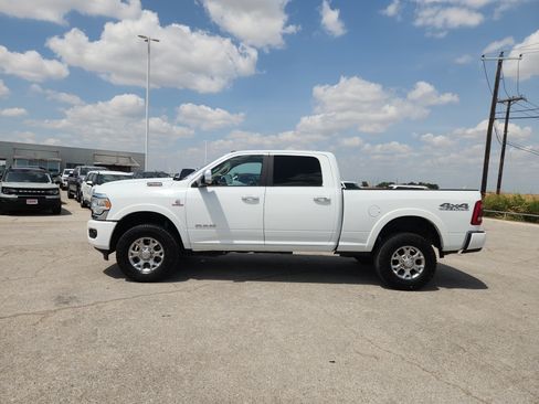 Used 2022 RAM 2500 Laramie AWD/4WD image 4