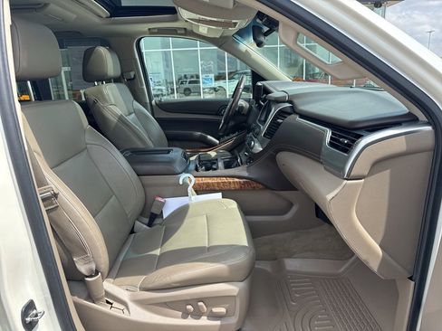 Used 2015 Chevrolet Tahoe LTZ AWD/4WD image 31