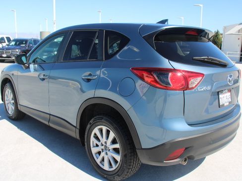Used 2016 MAZDA CX-5 Touring w/ Bose/Moonroof Package FWD image 5