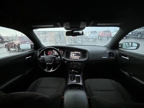 Used 2020 Dodge Charger SXT w/ Blacktop Package image 30