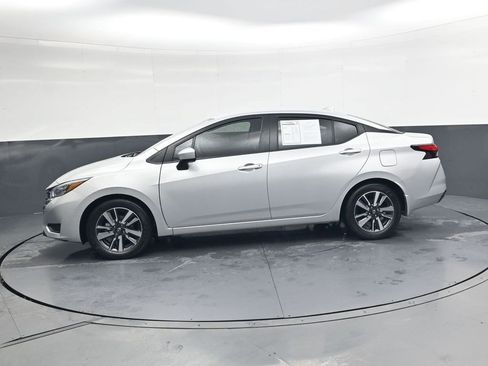 Used 2025 Nissan Versa SV w/ Trunk Package image 8