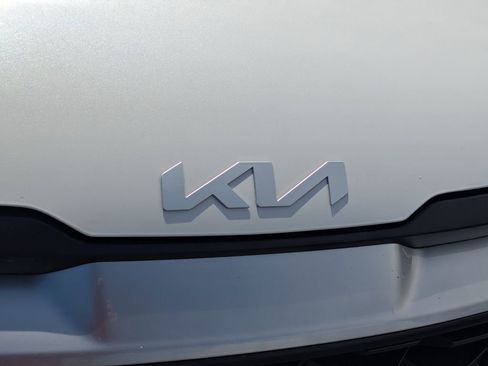 Used 2024 Kia Sportage LX AWD/4WD image 11