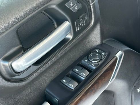 Used 2019 GMC Sierra 1500 SLT w/ SLT Premium Plus Package AWD/4WD image 24