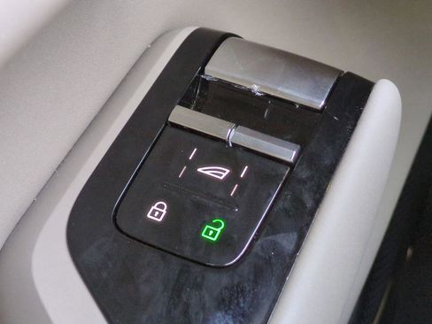 New 2025 Volvo EX90 Ultra image 20