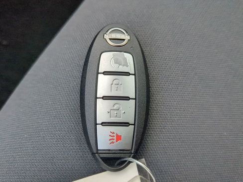 Certified 2024 Nissan Frontier SV w/ SV Convenience Package image 29