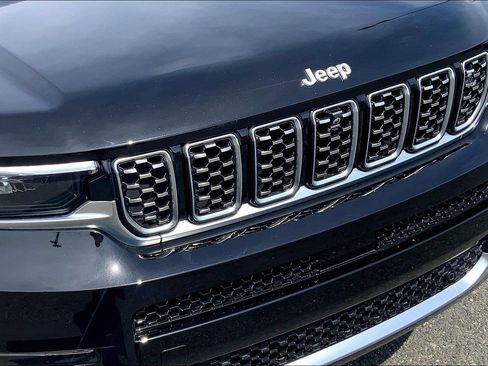 Certified 2025 Jeep Grand Cherokee L Summit w/ Advanced Protech Group IV AWD/4WD image 31