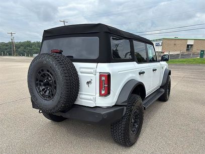 New 2026 Ford Bronco Outer Banks w/ Sasquatch Package