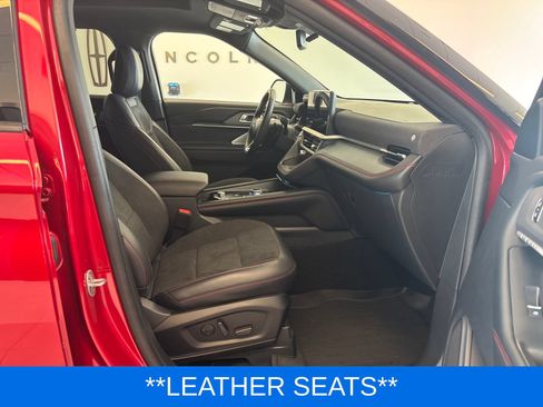 Used 2025 Ford Explorer ST AWD/4WD image 8