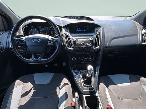 Used 2018 Ford Focus ST FWD image 11