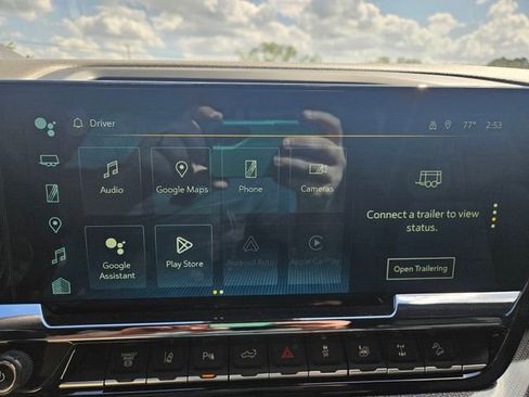 Used 2024 Chevrolet Silverado 2500 ZR2 w/ Technology Package image 19