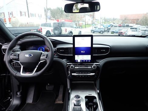 Used 2023 Ford Explorer ST w/ Equipment Group 401A image 21